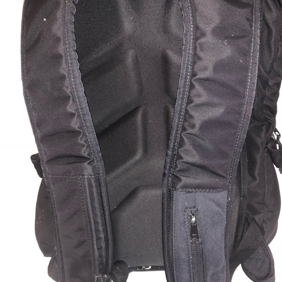 Lululemon Wet Coast Backpack - Picture 6 of 8